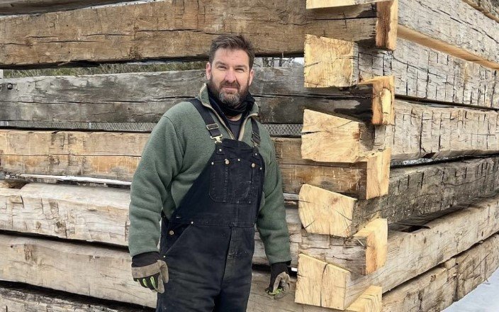 Who is Mark Bowe? All About the TV Personality & His Career Mark Bowe