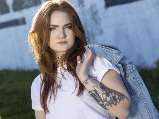 Who is Layla LaCosta Laseter? All About Tanya Tucker's Daughter Layla LaCosta Laseter