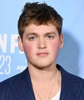 Who Is Joe Anders? Kate Winslet’s Son & His Journey in Acting joe anders