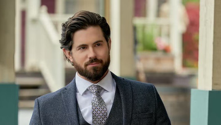 Who is Chris McNally? All About the Canadian Actor’s Life and Career Chris McNally